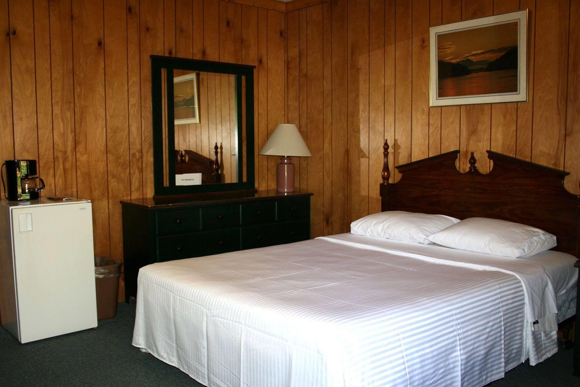 Chestnut Grove Family Resort 波科诺山 外观 照片