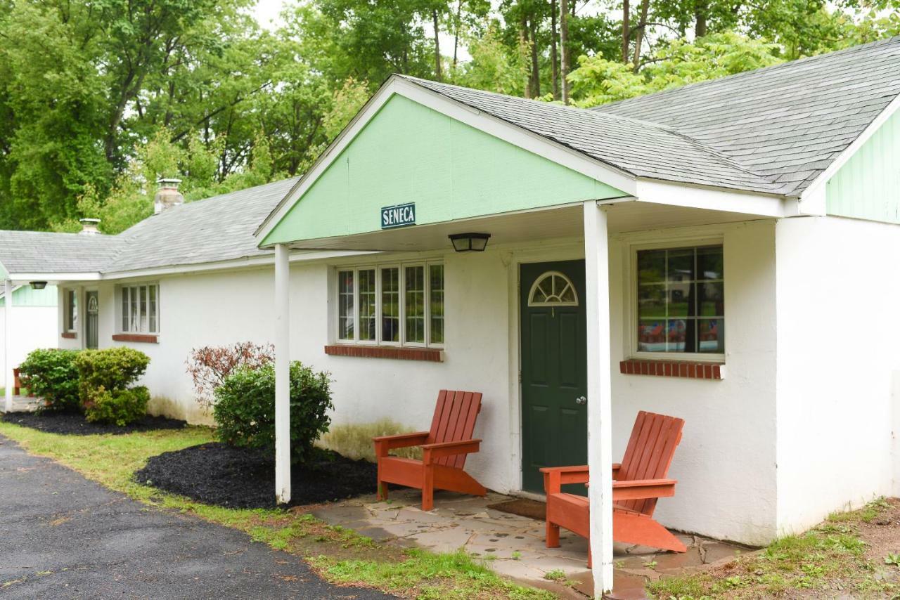 Chestnut Grove Family Resort 波科诺山 外观 照片