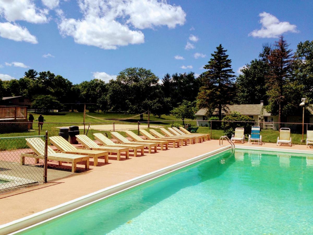 Chestnut Grove Family Resort 波科诺山 外观 照片